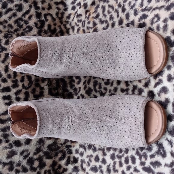 Franco Sarto Peep Toe Bootie - Picture 3 of 8